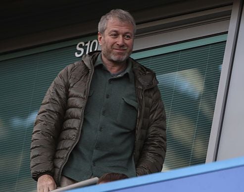 Роман Абрамович замина за Израел, купи баровски имот и кандидатства за гражданство 