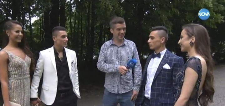 Ето ги близнаците абитуриенти на Милко Калайджиев (СНИМКИ/ВИДЕО)
