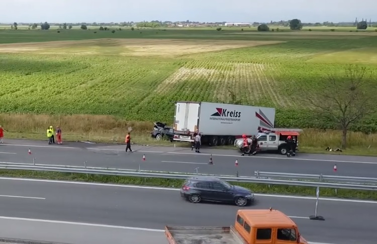 Зрелищно ВИДЕО от кървавата касапница на магистрала "Тракия", завършила с два трупа
