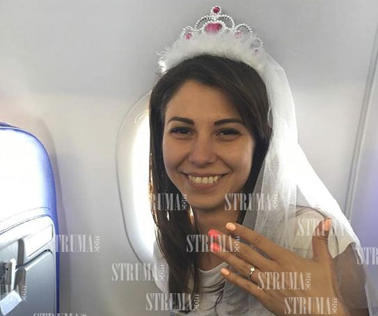 Анна-Мария, Габриела и пасажерите в лайнер до Рим плачат и аплодират на крака Георги Иванов (СНИМКИ/ВИДЕО)