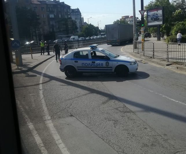 От последните минути: Инфарктна ситуация край гара "Подуяне" в столицата! (СНИМКИ)