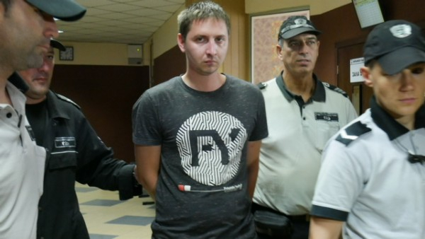 Първи СНИМКИ на тираджията Станислав, убил красивата и бременна Северина и приятеля й на "Тракия"