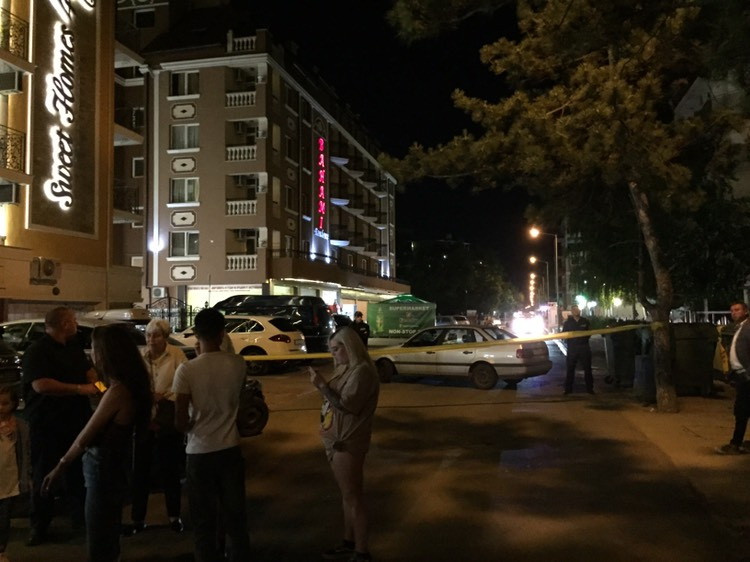 Първи СНИМКИ от показния разстрел в Слънчев бряг, вече имало и задържани, но... 