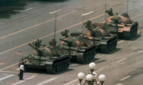 3 юни 1989 г. Военните влизат в Пекин (ВИДЕО)