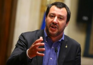 Новият МВР шеф на Италия подгони мигрантите и Сорос