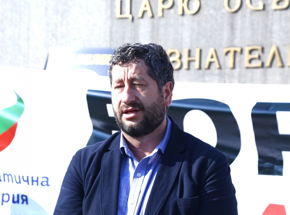 Олигархията настръхна срещу положителния доклад на Брюксел