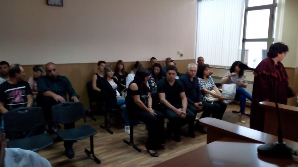 Убиецът на красивата Милена наглее в съда! Скочи на журналистите с тежки клетви (СНИМКИ)
