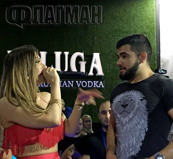 Галена откри двойник на Фики и го викна на сцената! Това, което последва, я втрещи (СНИМКИ)