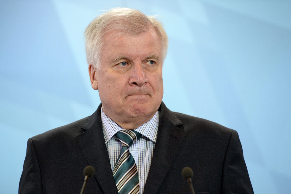 Германия се усети след убийството на момиче от бежанец! Умуват грандиозни промени в системата за убежища 