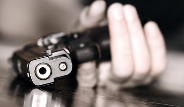 Пред Спешния център на Враца почерня от народ! Всички искат да помогнат на младата полицейска дъщеря