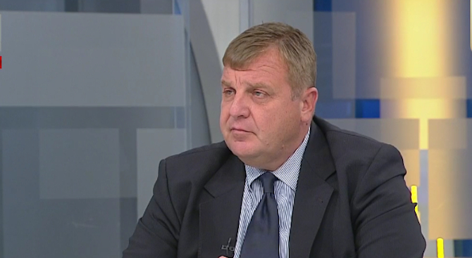 Красимир Каракачанов: Няма турски самолети, които охраняват въздушното ни пространство