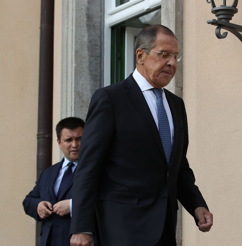 Лавров: Русия ще подкрепи преименуването на Македония, само ако…