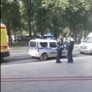 Паника и евакуация в няколко сгради до "Лужники", по време на откриването на Световното (СНИМКИ/ВИДЕО)