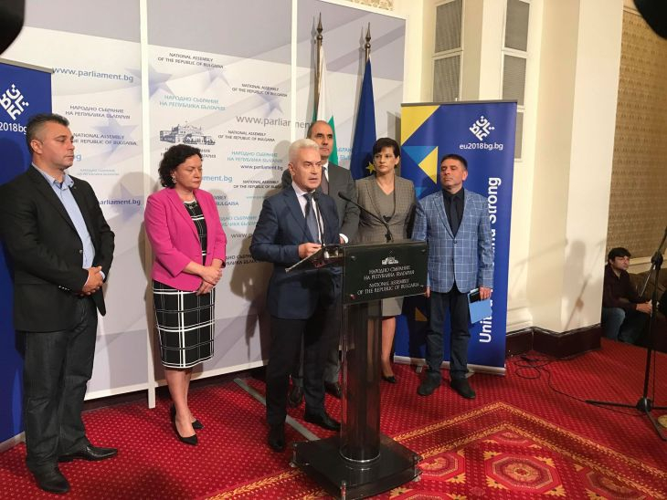 Първо в БЛИЦ! Сидеров: Днес видяхме просташка кампания и безчинства на няколко депутати от БСП