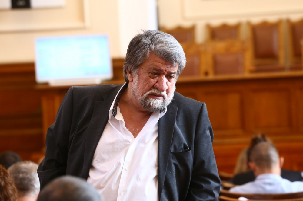 Вежди Рашидов получава огромно признание