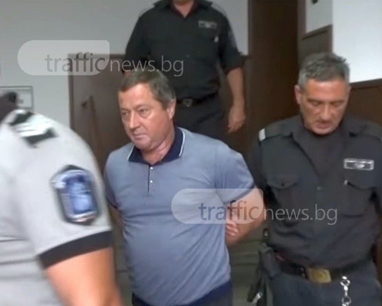 Бопаджии нахлуха в дома на алкохолния бос Тодор Неделчев
