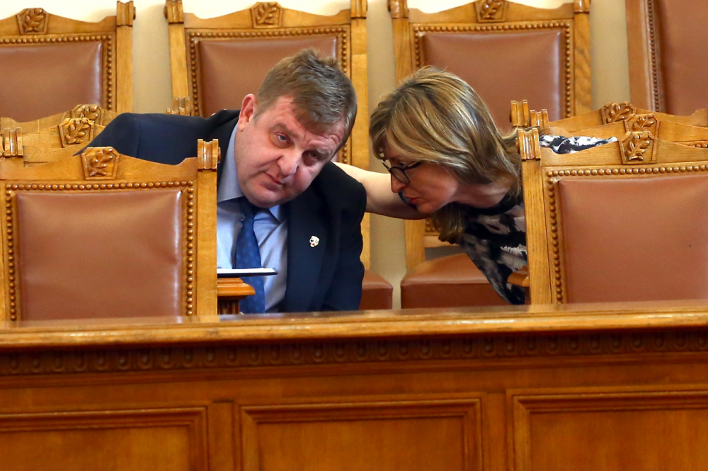 Каракачанов за имотите си: Ако сте забелязали нещо, ми кажете, за да се притесня и аз!