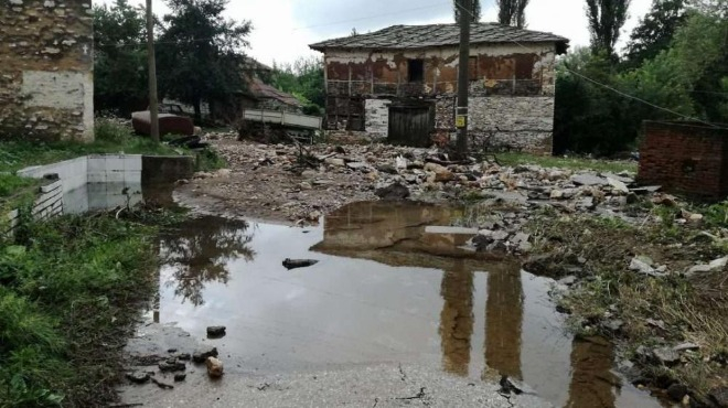 В Ивайловградско се изля страшен порой, гледката е страховита (СНИМКИ)