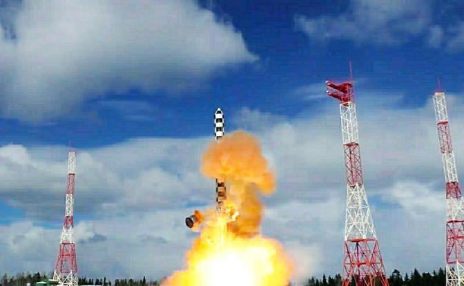 Руски космически кораб с невиждан рекорд: Стигна до МКС само за... 