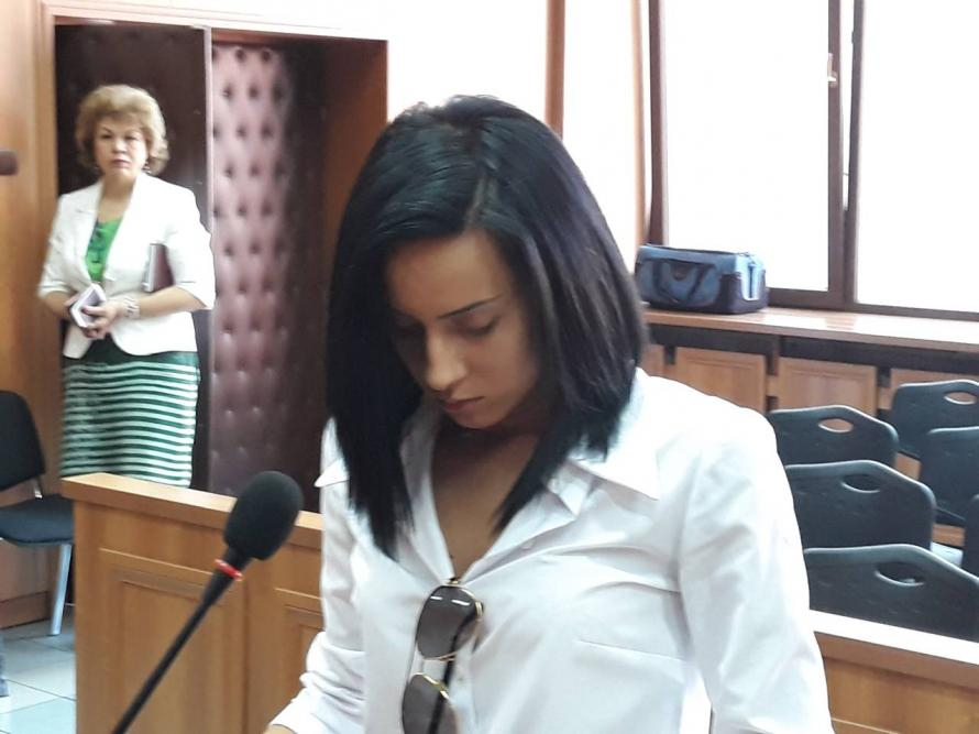 Помните ли танцьорката Габриела, която помете 10 паркирани коли, а след това разби носа на студентка? Ето какво се случва със скандалната пловдивчанка