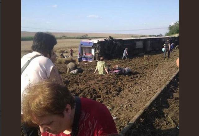 Бебе с турско и българско гражданство е загинало при жп катастрофата в Турция
