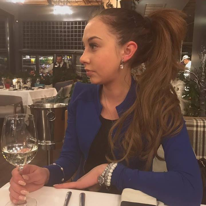 Само в БЛИЦ! Студентката Жанет, открита мъртва в тоалетната на хотел в Банско, била истинска красавица!