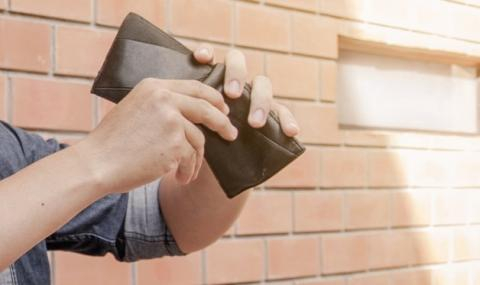 Калкулатор изчислява колко губим ако не се осигуряваме на реалния си доход