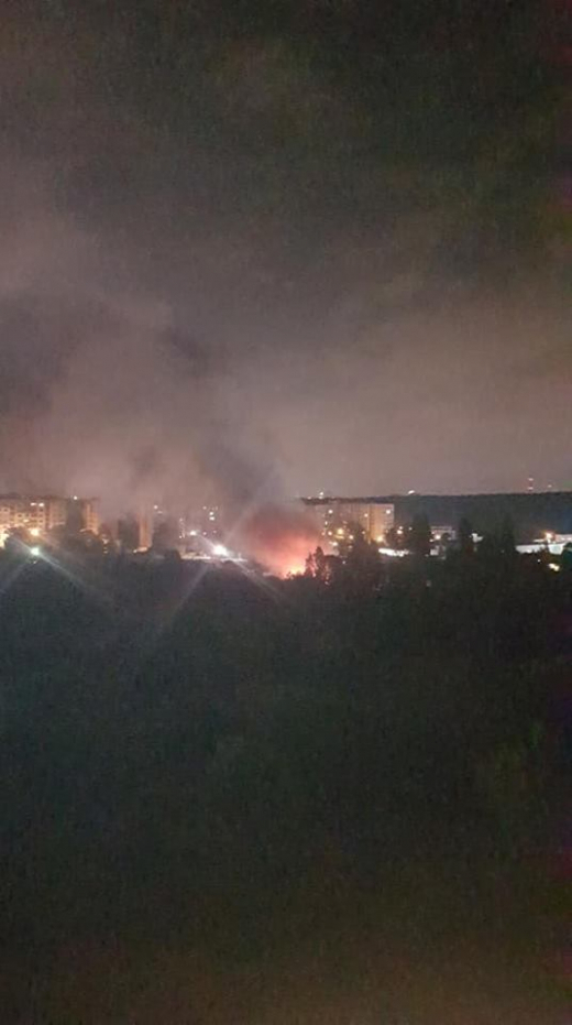 Стана ясна причината за огнения ад и гърмежите тази нощ в столичния "Люлин", извършено е криминално покушение срещу... (СНИМКИ)