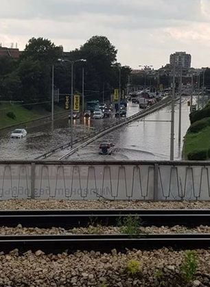 Апокалипсис! Русе е под вода (СНИМКИ/ВИДЕО)