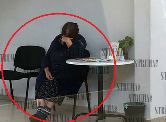 Шокираща СНИМКА на жена от Сандански разплака Франция!
