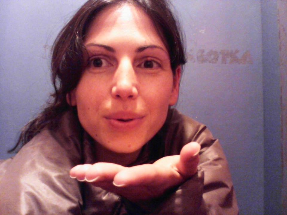 Стана ясно коя е младата и красива лекарка, която снощи падна от блок в "Люлин", драмата е ужасяваща (СНИМКИ)