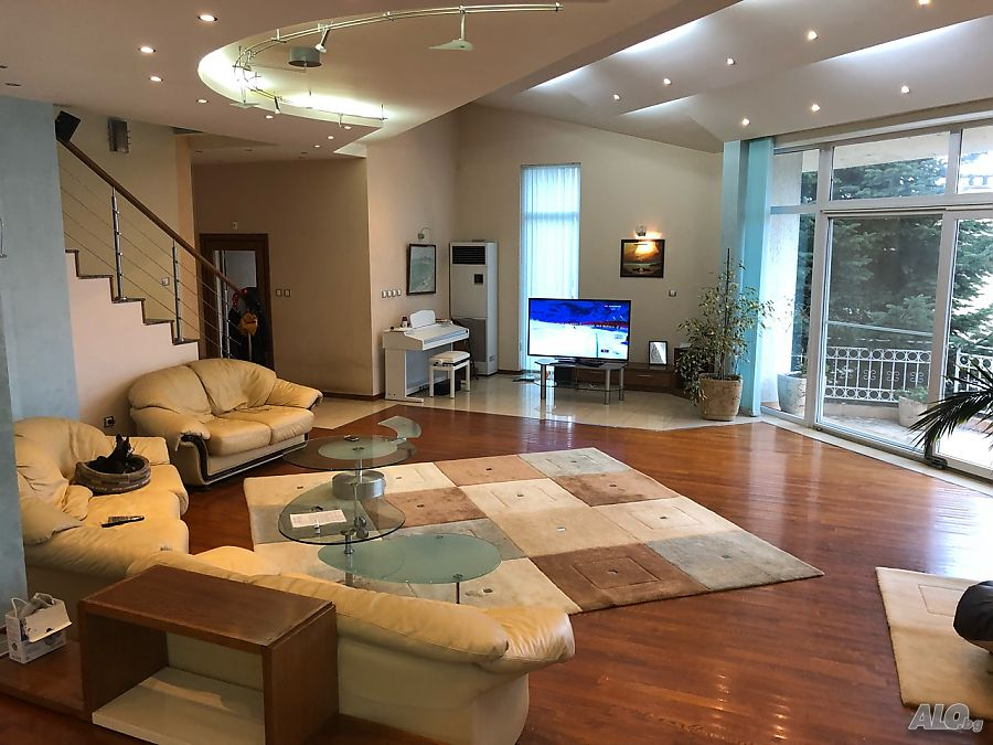 Това е „Меденрудниквуд”! Намира се в Бургас и къщите там гонят рекордни цени (СНИМКИ)