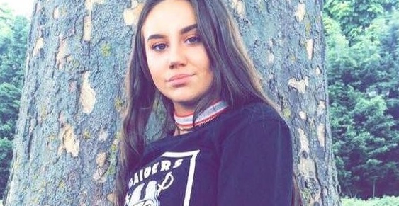 "Не знам къде се намирам". Секунда след тези думи, 16-годишна красавица бе убита от... (СНИМКИ)