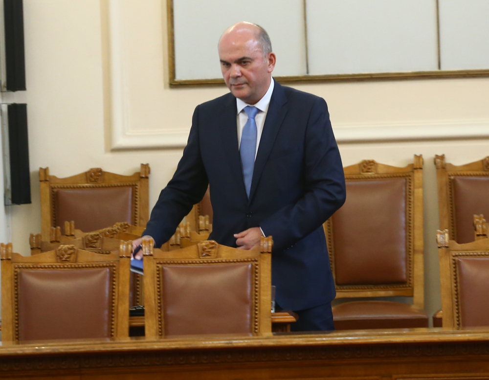Социалният министър с гръмко предложение за промените в болничните