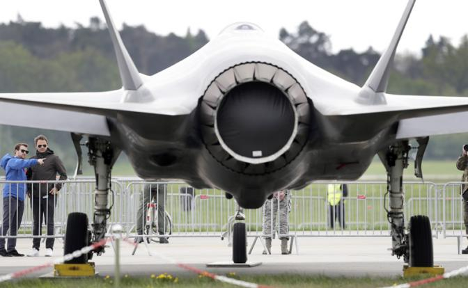 Aviation Week: Америка е на крачка от изтребител 6-о поколение?
