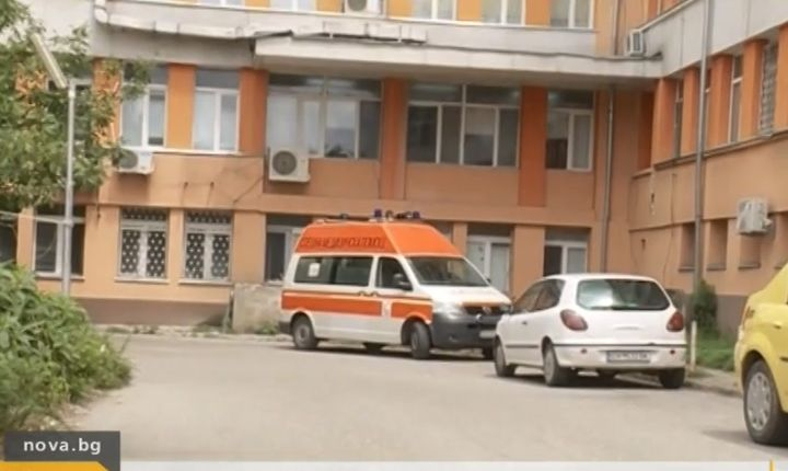 От болницата в Плевен обясниха: Едни от най-опитните анестезиолози участвали във фаталното секцио на Маргарита (ВИДЕО)