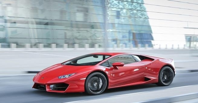 Британски турист направи немислимото с Lamborghini в Дубай, само за 4 часа...