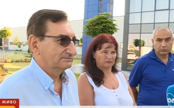 Наглост! Туроператорът, завлякъл хора с хиляди долари за екскурзия в Канада, се кани да се пререгистрира (ВИДЕО)