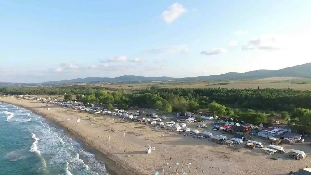 Ето какво строят край къмпинг „Градина” (ВИДЕО)