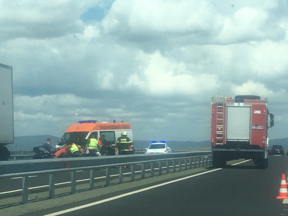 Първи СНИМКИ от касапницата между Ахелой и Поморие, пловдивски автомобил е размазан до неузнаваемост