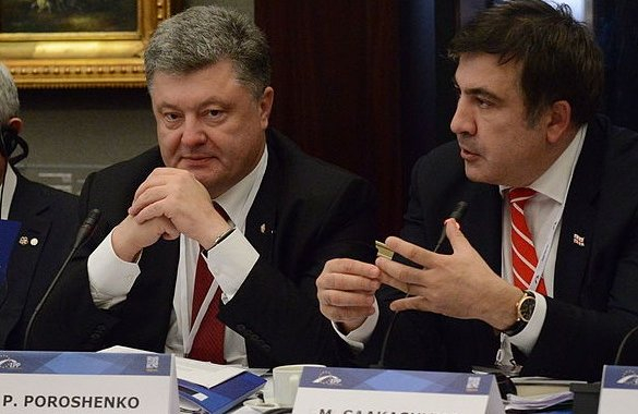 Саакашвили разказа как Порошенко му давал да гледа еротика срещу пари