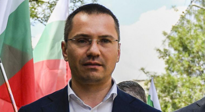 След интервюто за БЛИЦ, което разтърси страната, Джамбазки пак изригна: БСП извърши най-големия атентат: Взриви "Света Неделя"!