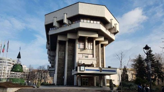Евакуираха общината в Русе заради бомба