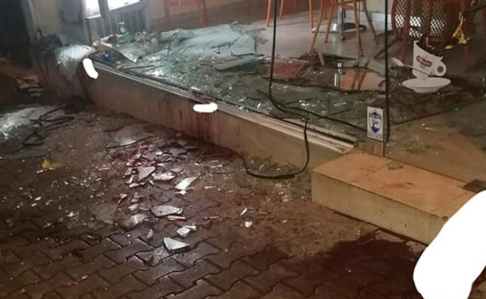 Детски писъци, свистене на гуми и погром тази нощ в Петрич! Търсят се дарители на кръв (СНИМКИ)