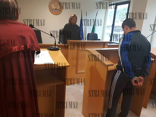 Младият джигит Георги влезе в съда с наведена глава, а разследващите се заканиха... (СНИМКИ/ВИДЕО)