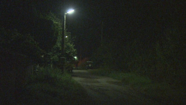 Първи СНИМКИ от среднощната драма в Лесново, започнала с брутално убийство
