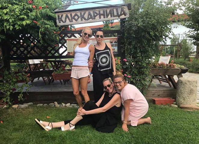 Жени Калканджиева, Петя Раева и Ива Екимова заедно на СПА релакс в Старосел (СНИМКИ)