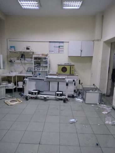Бит перничанин е направил зулума в спешното, сестра и санитарка едва се спасили 