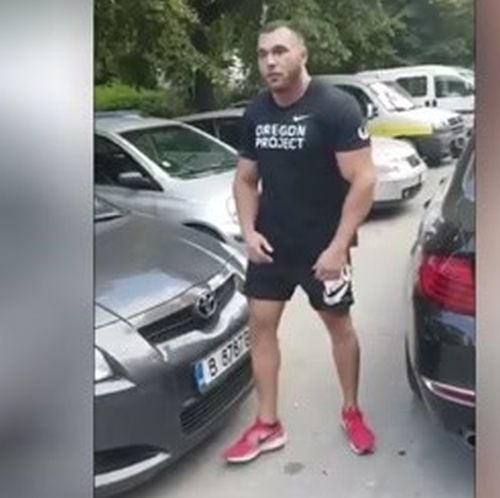 Шок във Варна! BMW батка се дърви: Щи и** майката, щот на бокс хода и на ММА хода! Жена го "преби" само с думи (ВИДЕО)