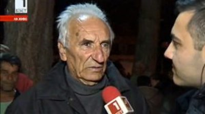 Тежък пътен инцидент с бащата на Румен Радев и мъж с увреждания в Харманли! Тече проверка (СНИМКА)